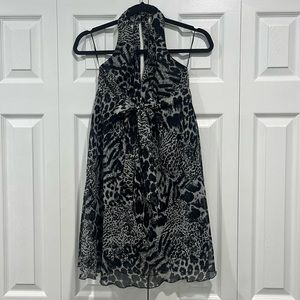 • Black and Gray Animal Print Halter Dress w Tie-In Detail on Front Size Medium